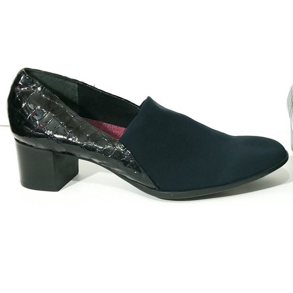 Munro Shoes Munro Pumps Womens 1 M Billee Closed Toe Classic Black Patent Reptile Stretch